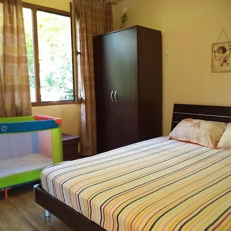 Yellow Fani Feriehus *