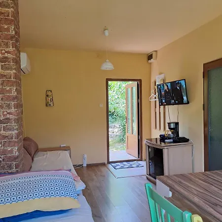 Yellow Fani 시네모레츠