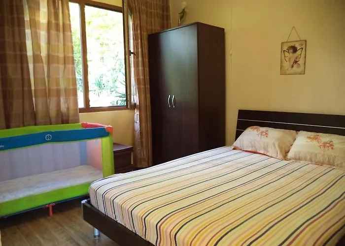 Yellow Fani Hébergement de vacances *